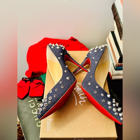CHRISTIAN LOUBOUTIN Aimantaclou 100 Studded Denim Pumps - Picture 8 of 14